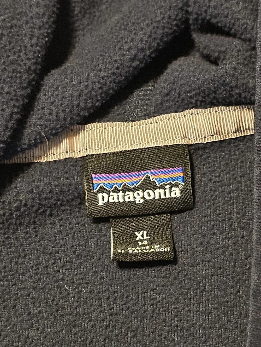 Patagonia Girls XL 14 Micro D Snap-T Full Zip Fleece Hoodie Colorblk Purple Navy